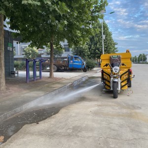 新能源路面護(hù)欄清洗車(chē) 開(kāi)啟高效、環(huán)保的街道環(huán)衛(wèi)新篇章